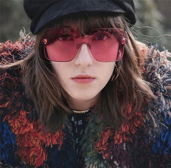 Ležerne ženske sunčane naočale kvadratnog oblika