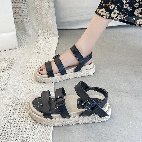 Udobne ženske sandale od eko kože sa kopčama