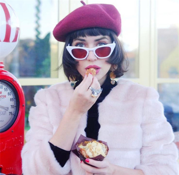 Stílusos retro női napszemüveg