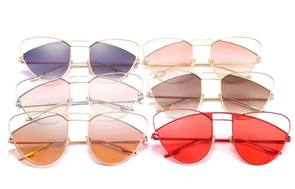 Stílusos női szemüveg vékony kerettel