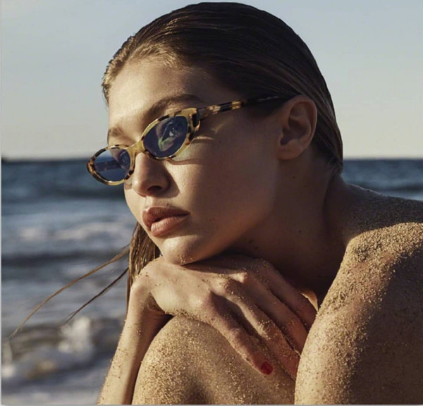 Női aktuális retro napszemüveg