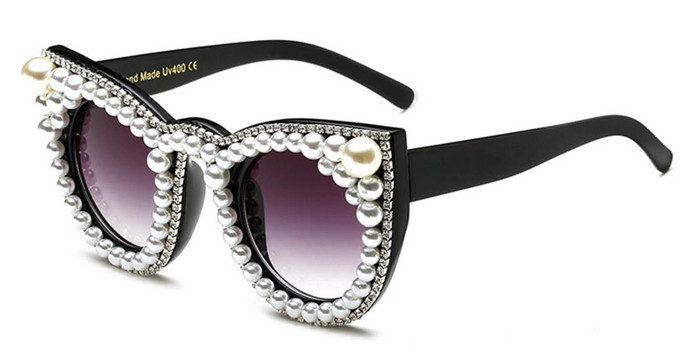 Stílusos női napszemüveg díszítő kövekkel