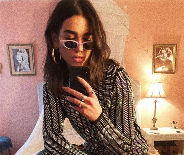 Retro női napszemüveg vékony kerettel