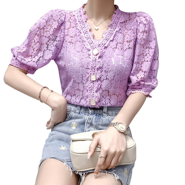 Női csipke ing V-nyakkal és gombokkal