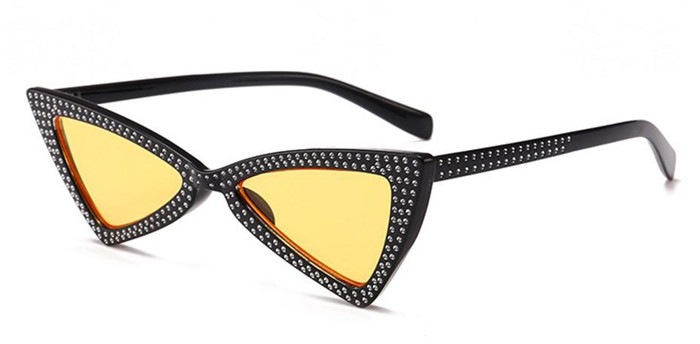 Stílusos női napszemüveg háromszög alakban