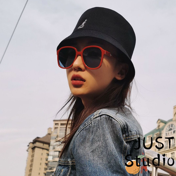 Ženske retro sunčane naočale sa tankim okvirima