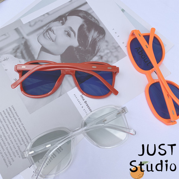 Ženske retro sunčane naočale sa tankim okvirima