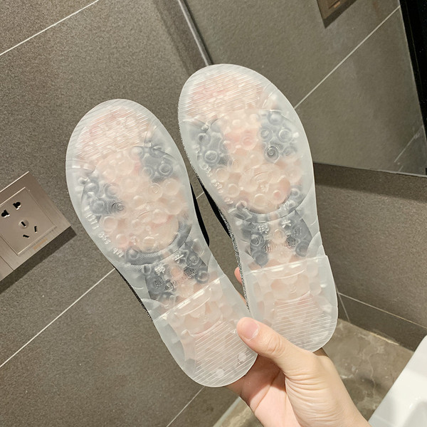 Stilīgas sieviešu čības ar spīdīgu efektu