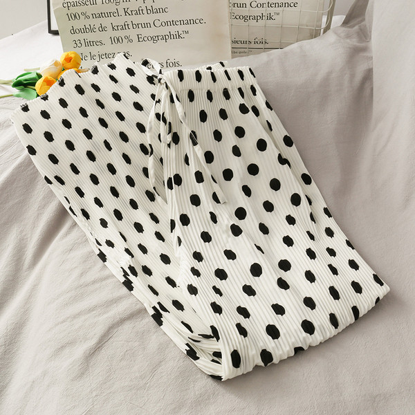 Plisirane ženske hlače s visokim strukom i printom