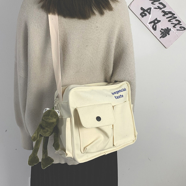 Sieviešu ikdienas plecu soma