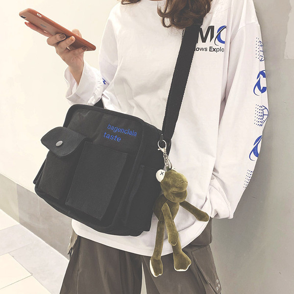 Sieviešu ikdienas plecu soma