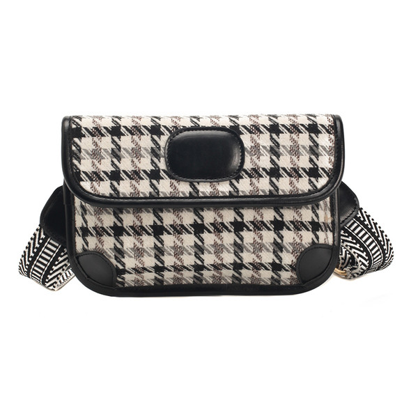 Sieviešu rūtainā soma ar platu rokturi