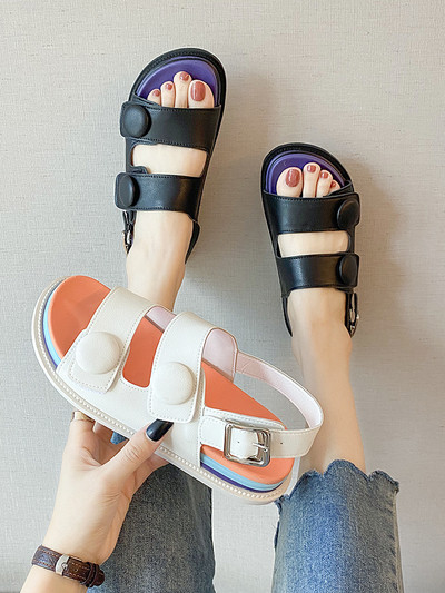 Удобни дамски сандали от еко кожа с цветна подметка