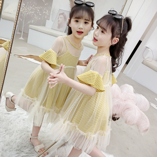 Kockás gyerekruha tüll és rövid ujjú