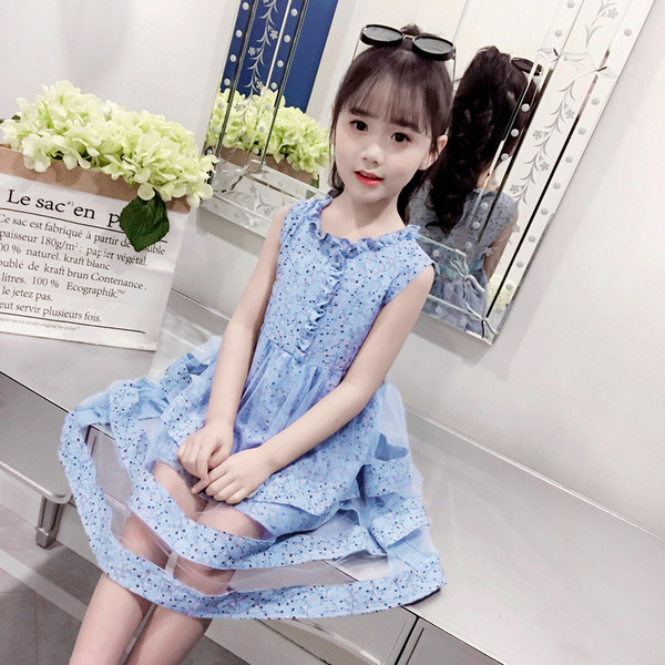 Bērnu kleita ar ziedu apdruku un tillu