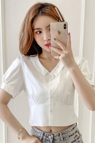 Moderns sieviešu krekls ar mežģīnēm un platām piedurknēm