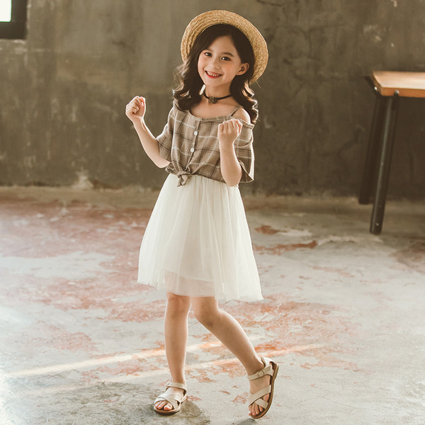 Gyerekruha kockás felsővel és tülllel