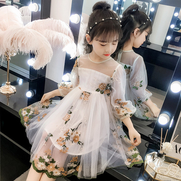 Gyerekruha hosszú ujjú, tüll és hímzés