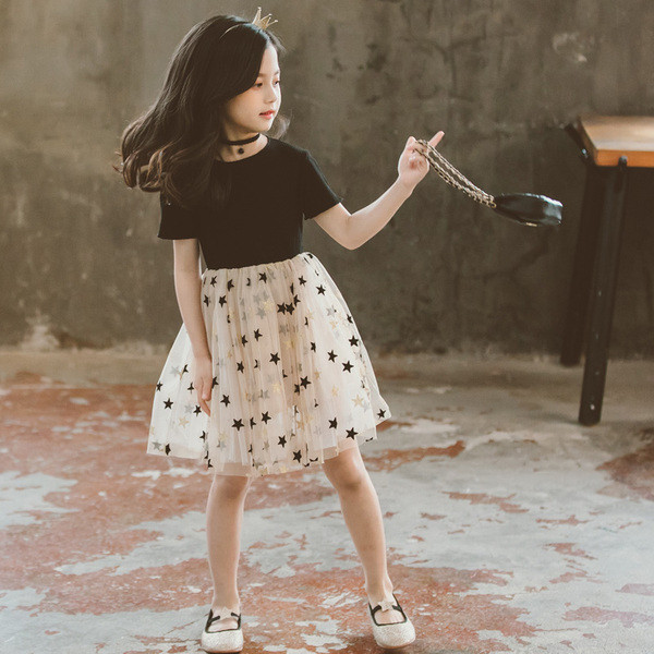 Vasaras bērnu kleita ar īsām piedurknēm un tillu