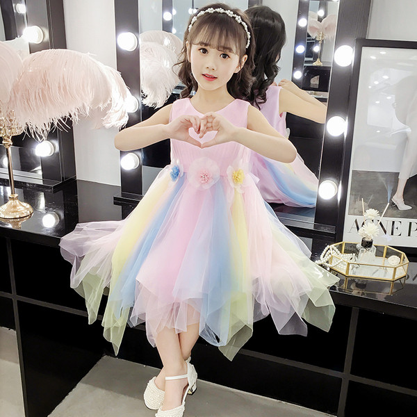 Bērnu kleita ar tillu un 3D ziediem