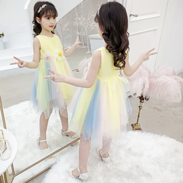 Bērnu kleita ar tillu un 3D ziediem