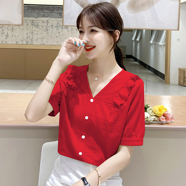 Sieviešu plats krekls ar lokām un špica kakla izgriezumu