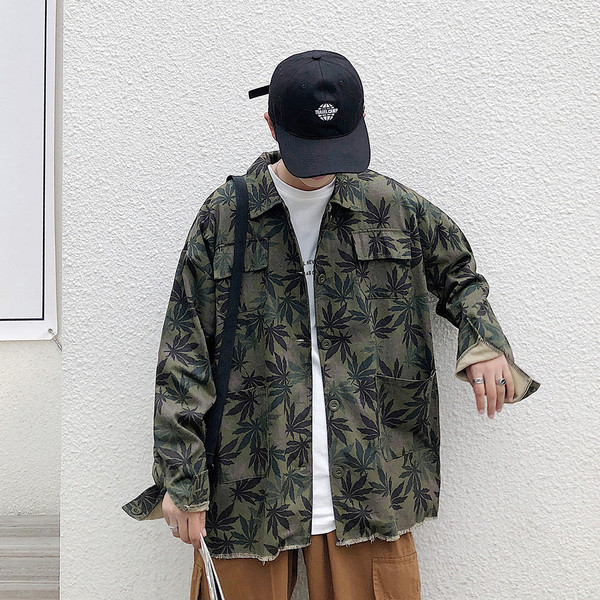 Aktuális férfi ing hosszú ujjal és klasszikus gallérral