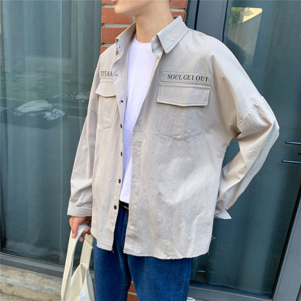 Lezser férfi ing széles modell hosszú ujjakkal és zsebekkel