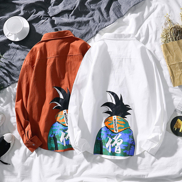 Praegune meeste särk pikkade varrukatega ja aplikatsiooniga seljal