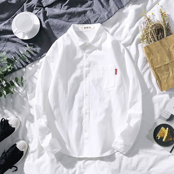 Praegune meeste särk pikkade varrukatega ja aplikatsiooniga seljal