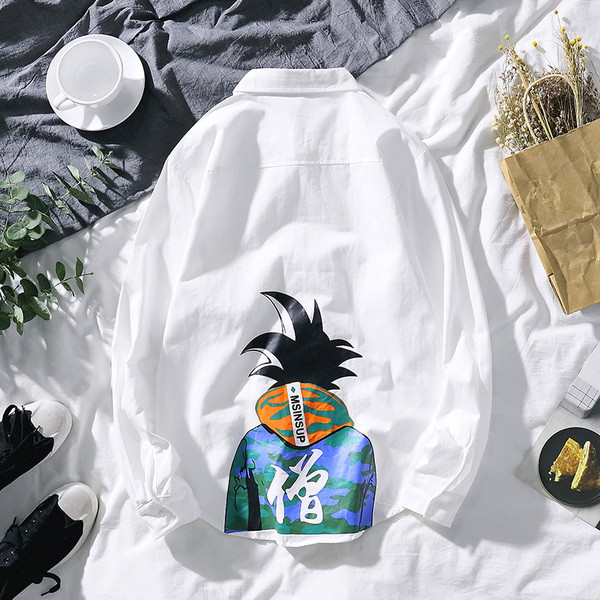 Praegune meeste särk pikkade varrukatega ja aplikatsiooniga seljal