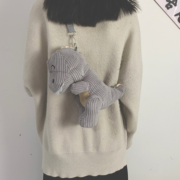 Dinoszaurusz formájú női táska új modellje