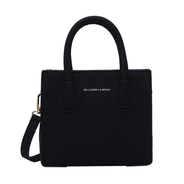 Stílusos bőr női táska rövid és hosszú füllel