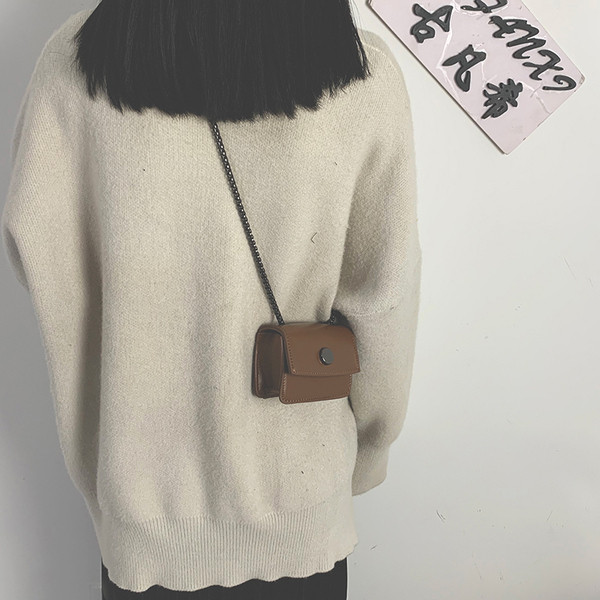 Női modern kis bőrtáska