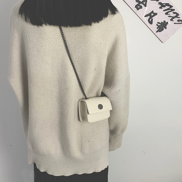 Női modern kis bőrtáska