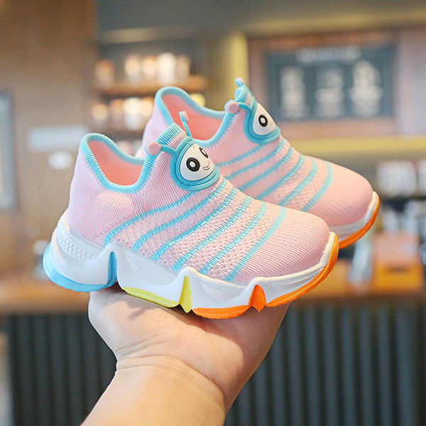 Alkalmi gyerek tornacipő 3D elemmel lányoknak