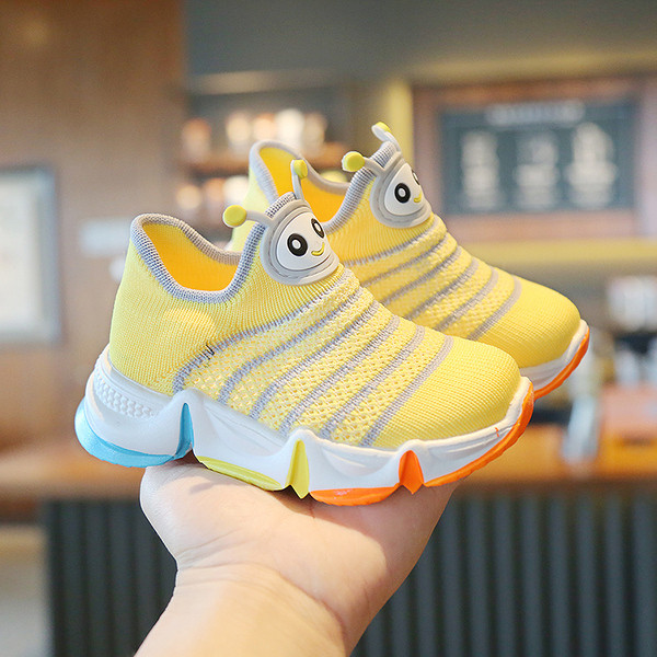 Alkalmi gyerek tornacipő 3D elemmel lányoknak