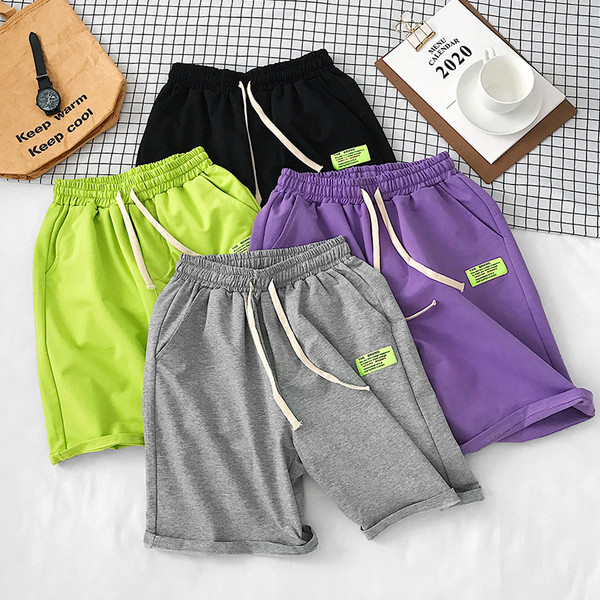 Sporta šorti ar elastīgu jostasvietu un izmēriem līdz 3XL