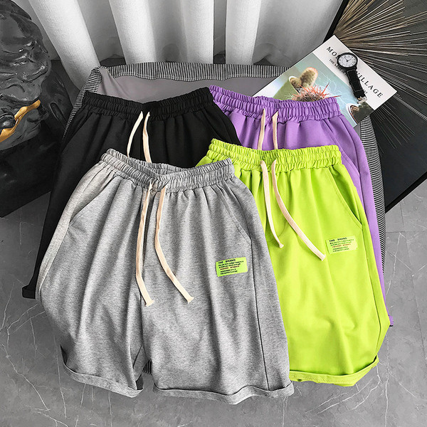 Sporta šorti ar elastīgu jostasvietu un izmēriem līdz 3XL