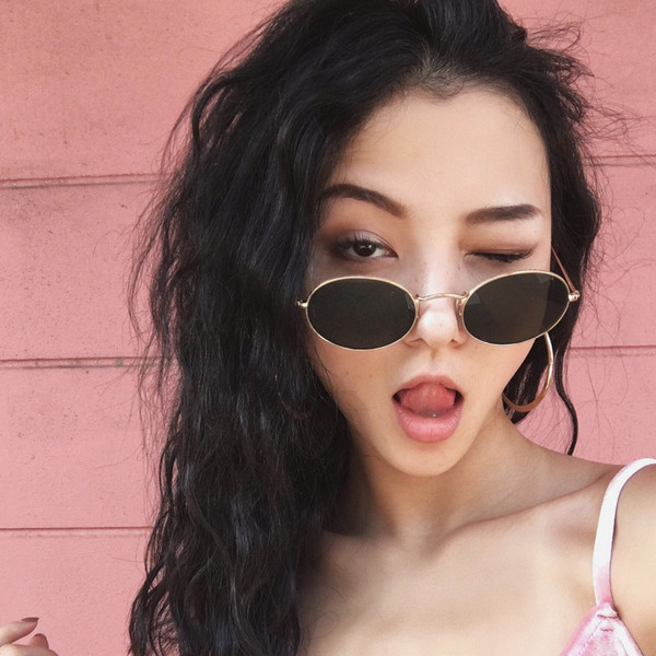 Aktuális női kerek szemüveg