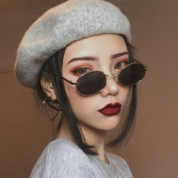 Aktuális női kerek szemüveg