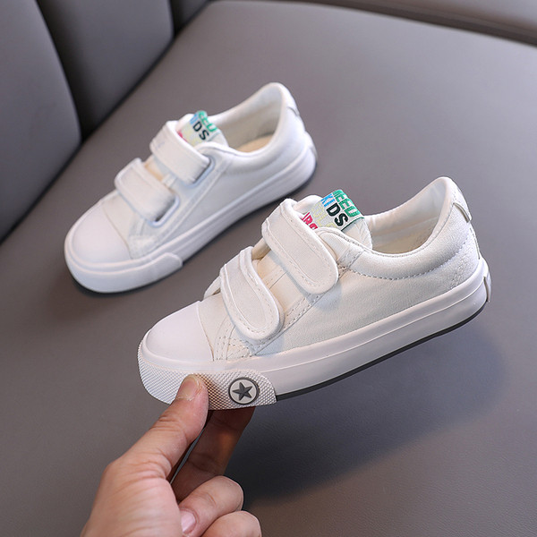 Matricás gyerekcipő lányoknak és fiúknak