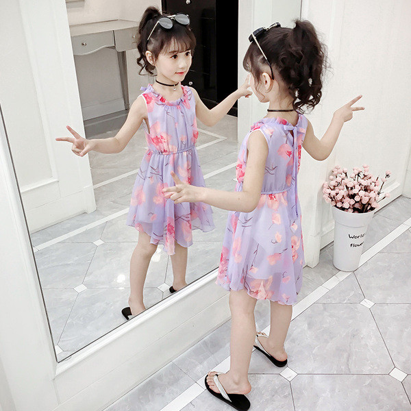 Gyerekruha virágmintával és nyakkendővel