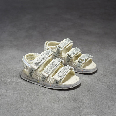 Tépőzáras gyerekszandál fiúknak és lányoknak