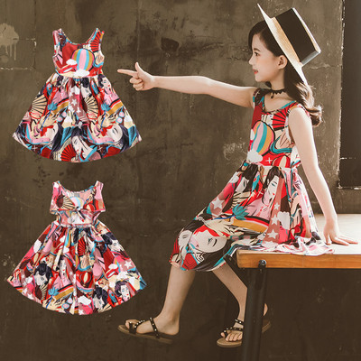 Многоцветна детска рокля с овално деколте 