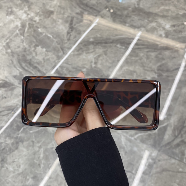 Aktuális női napszemüveg