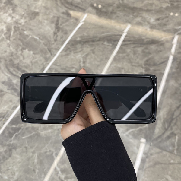 Aktuális női napszemüveg