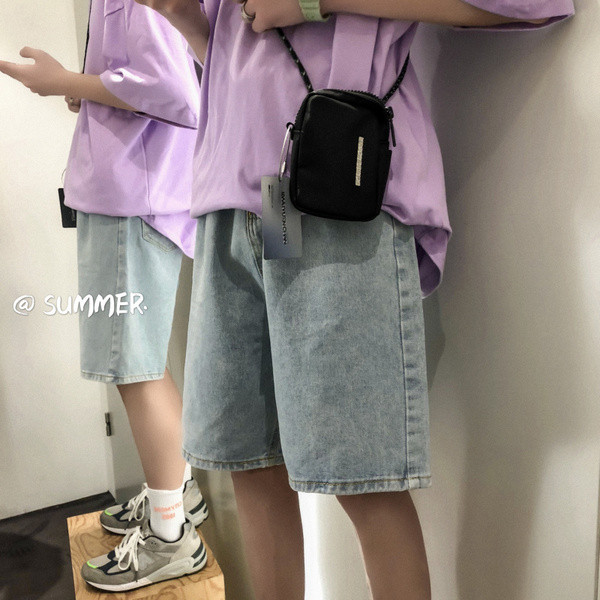 Vīriešu džinsa šorti ar saplēstiem motīviem