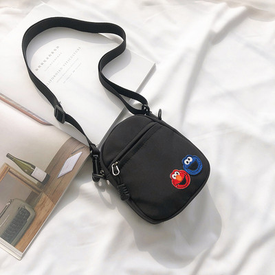 Hétköznapi kis női szövettáska