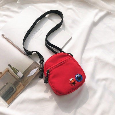 Hétköznapi kis női szövettáska